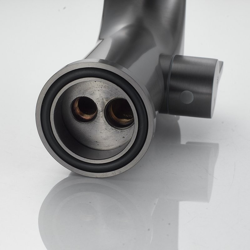 Смеситель на борт ванны Shevanik S4112T оружейная сталь