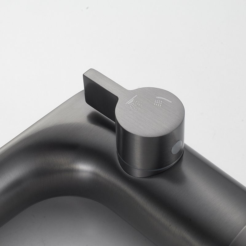 Смеситель на борт ванны Shevanik S4112T оружейная сталь