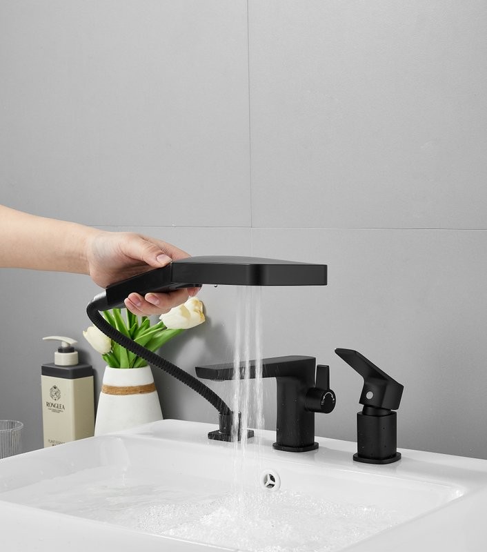 Смеситель на борт ванны BELZ B715 B66715-7 черный