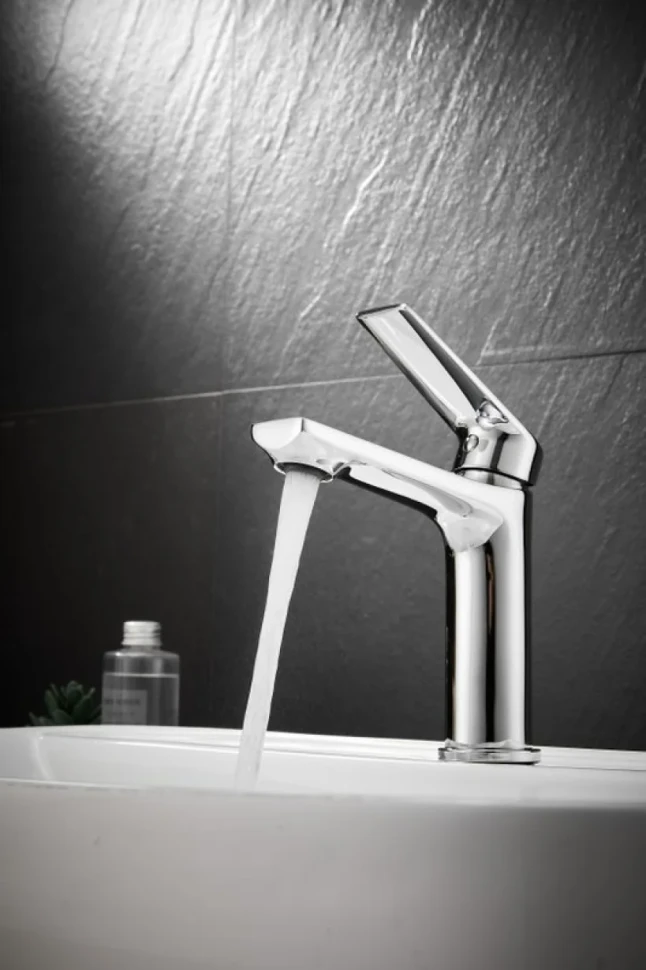 Смеситель для раковины BELZ B10533 хром