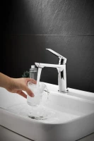 Смеситель для раковины BELZ B10533 хром