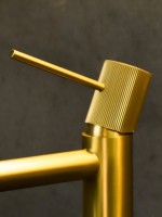 Смеситель для раковины AltroBagno Bilancia AltroBagnoBilancia010227BG матовое золото