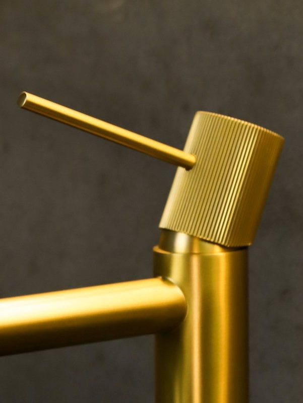 Смеситель для раковины AltroBagno Bilancia AltroBagnoBilancia010227BG матовое золото