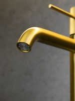 Смеситель для раковины AltroBagno Bilancia AltroBagnoBilancia010227BG матовое золото