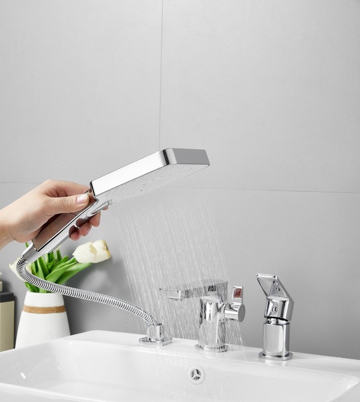 Смеситель на борт ванны BELZ B715 B66715 хром