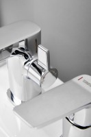 Смеситель на борт ванны BELZ B715 B66715 хром