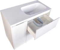 Мебель для ванной комнаты Style Line Барселона 90 R Люкс Plus, с бельевой корзиной, зеркало STWORKI Копенгаген