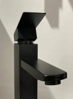 Смеситель для раковины Fashun A51202-7 черный