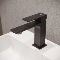 Смеситель для раковины STWORKI Карлстад S35010BK черный