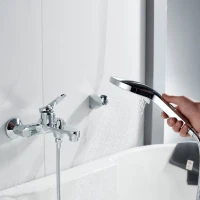 Смеситель для ванны с душем Shevanik S6202 хром Смеситель для ванны с душем Shevanik S6202 хром