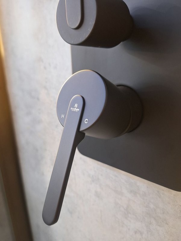 Душевой комплект AltroBagno Unione AltroBagnoUnione040107MB С ВНУТРЕННЕЙ ЧАСТЬЮ, матовый черный