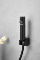 Комплект для раковины BELZ B713 B12713-7 с гигиеническим душем, матовый черный