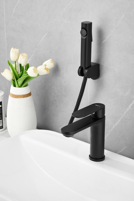 Комплект для раковины BELZ B713 B12713-7 с гигиеническим душем, матовый черный