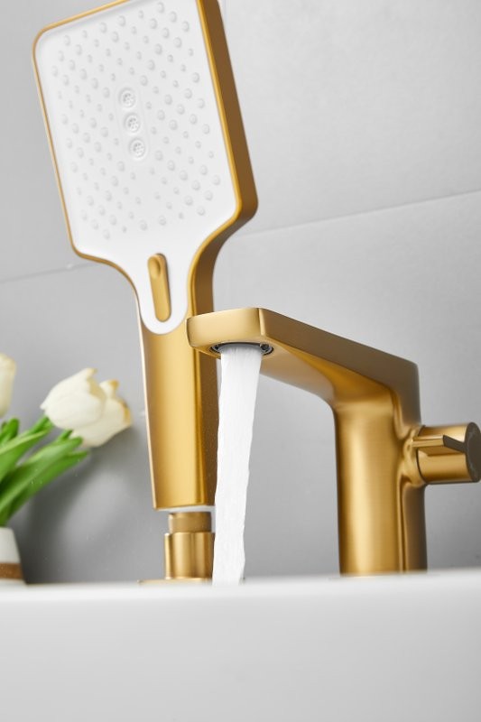 Смеситель на борт ванны BELZ B715 B66715-5 золото