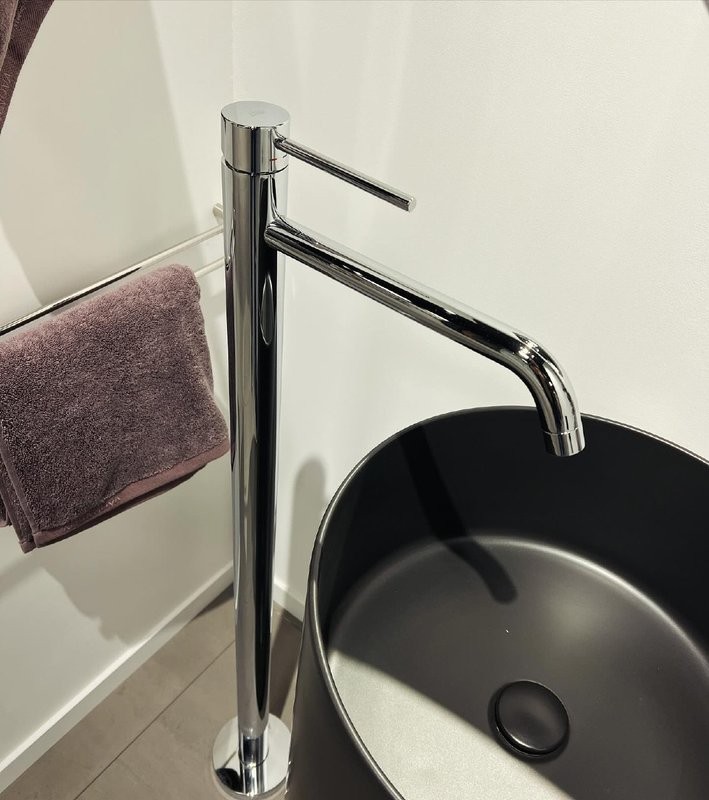 Напольный смеситель для раковины Paffoni Light LIG031CR хром