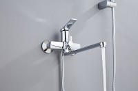 Смеситель с длинным изливом для ванны Haiba HB22572 Смеситель с длинным изливом для ванны Haiba HB22572