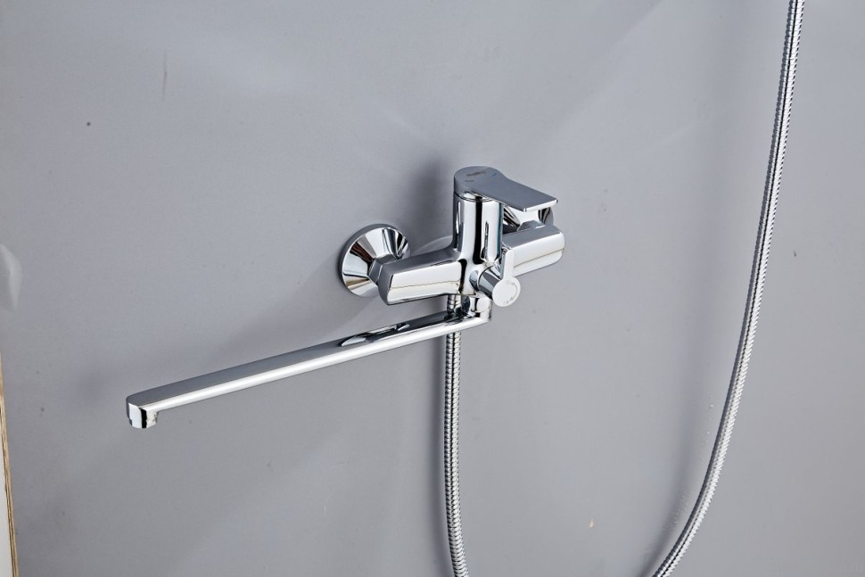 Смеситель с длинным изливом для ванны Haiba HB22572