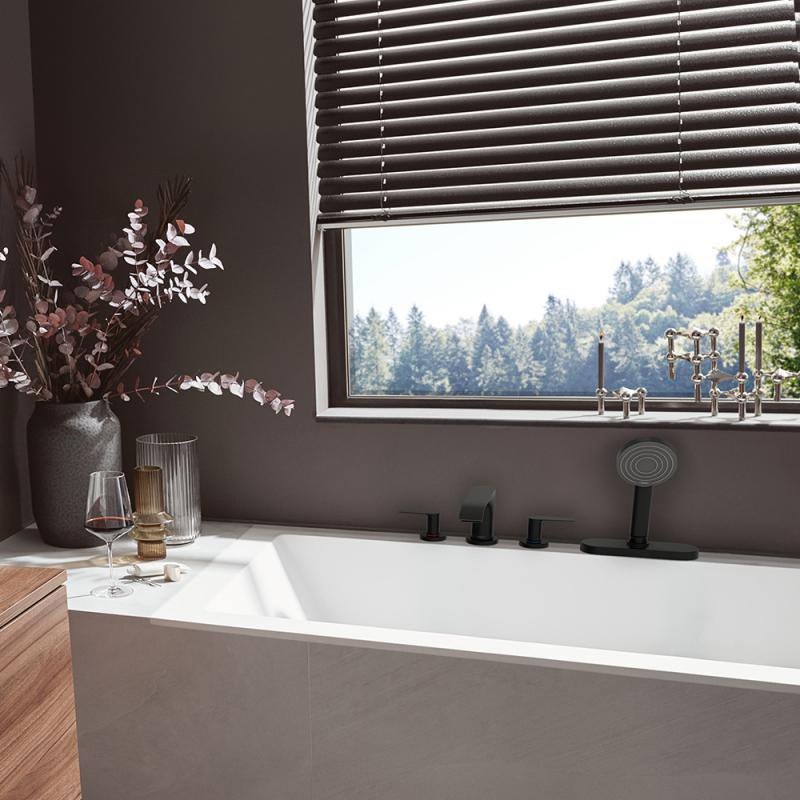Смеситель на борт ванны Hansgrohe Vivenis 75444670 матовый черный