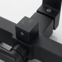 Смеситель с длинным изливом для ванны Shevanik S9622H черный Смеситель с длинным изливом для ванны Shevanik S9622H черный