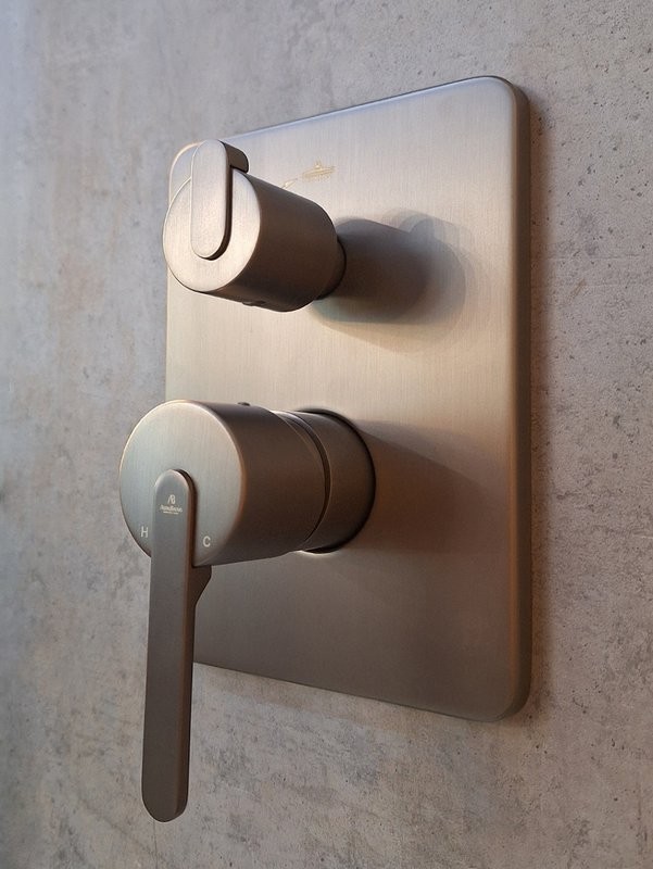 Душевой комплект AltroBagno Unione AltroBagnoUnione040108GM С ВНУТРЕННЕЙ ЧАСТЬЮ, оружейная сталь