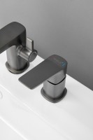 Смеситель на борт ванны BELZ B715 B66715-3 оружейная сталь Смеситель на борт ванны BELZ B715 B66715-3 оружейная сталь