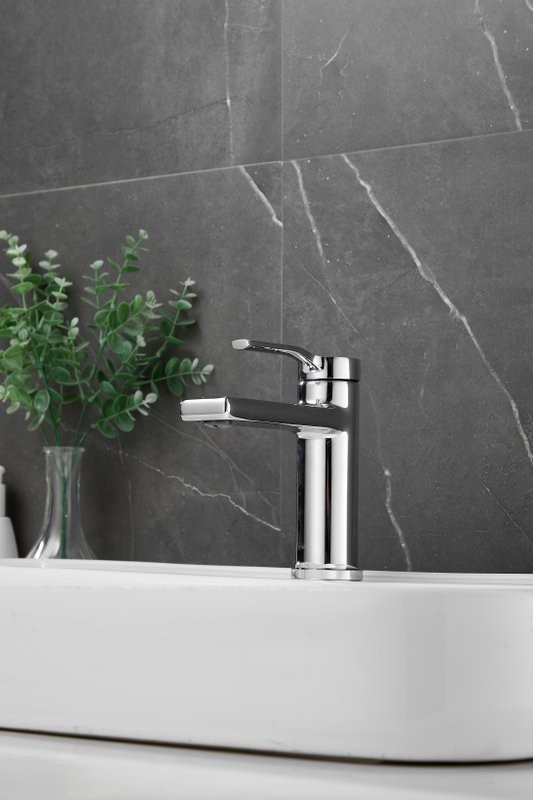 Смеситель для раковины BELZ B10612 хром