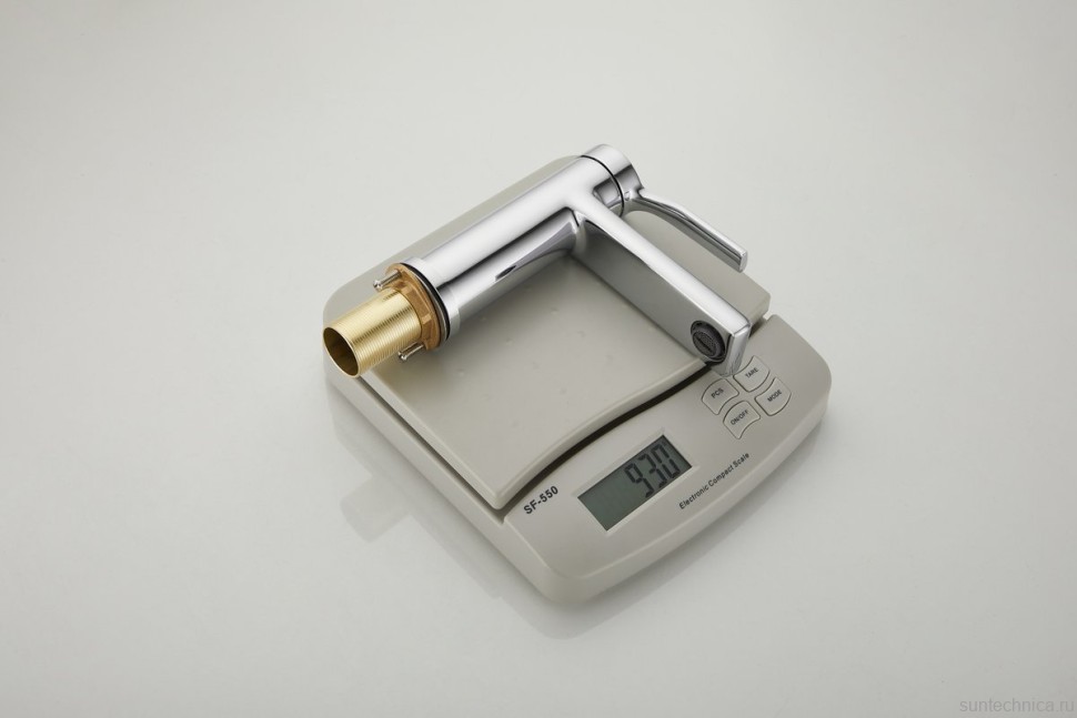 Смеситель для раковины BELZ B10612 хром