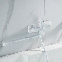 Смеситель с длинным изливом для ванны Shevanik S9922C белый Смеситель с длинным изливом для ванны Shevanik S9922C белый