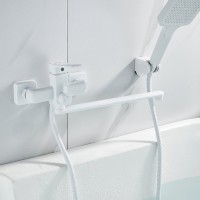 Смеситель с длинным изливом для ванны Shevanik S9922C белый Смеситель с длинным изливом для ванны Shevanik S9922C белый