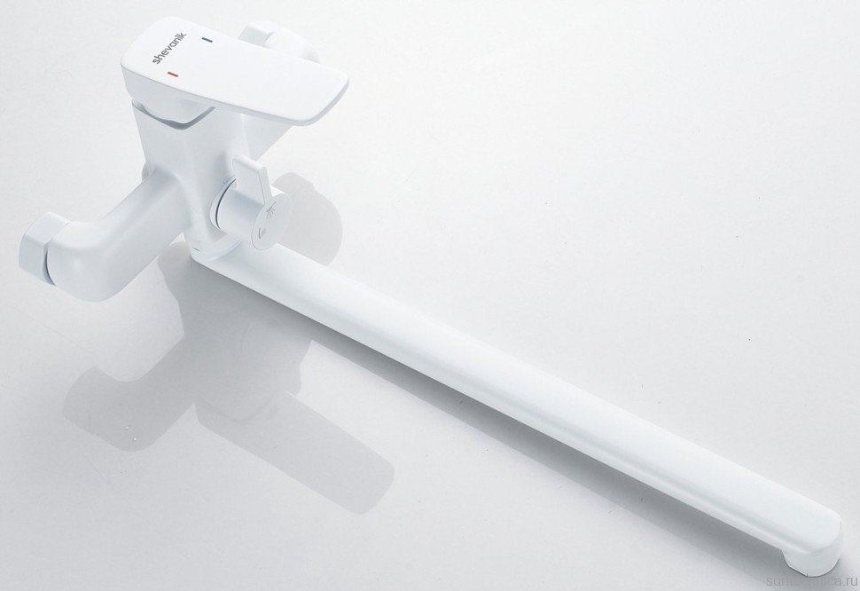 Смеситель с длинным изливом для ванны Shevanik S9922C белый