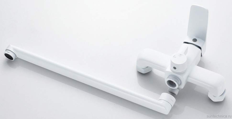 Смеситель с длинным изливом для ванны Shevanik S9922C белый
