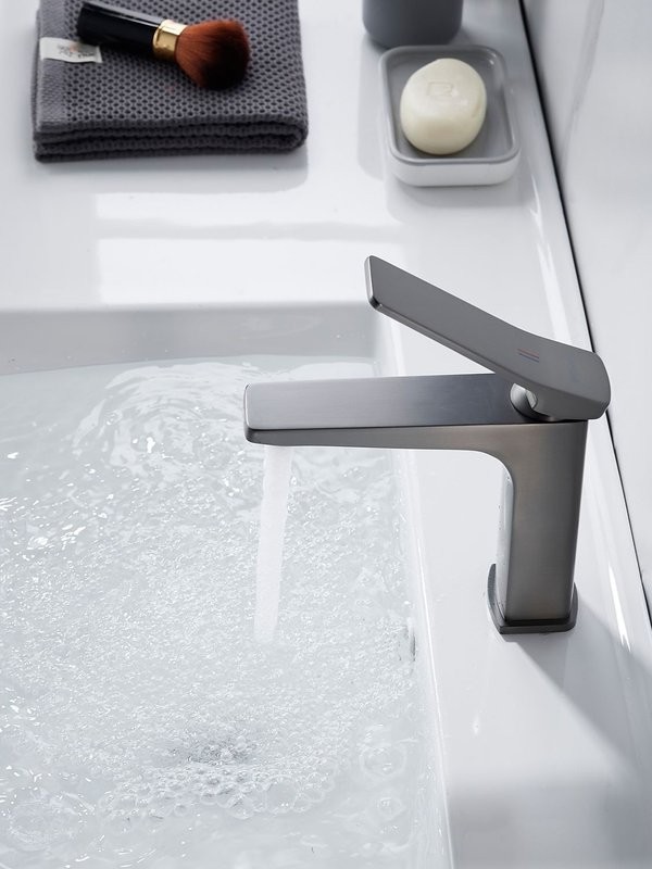 Смеситель для раковины Shevanik S4601T, оружейная сталь