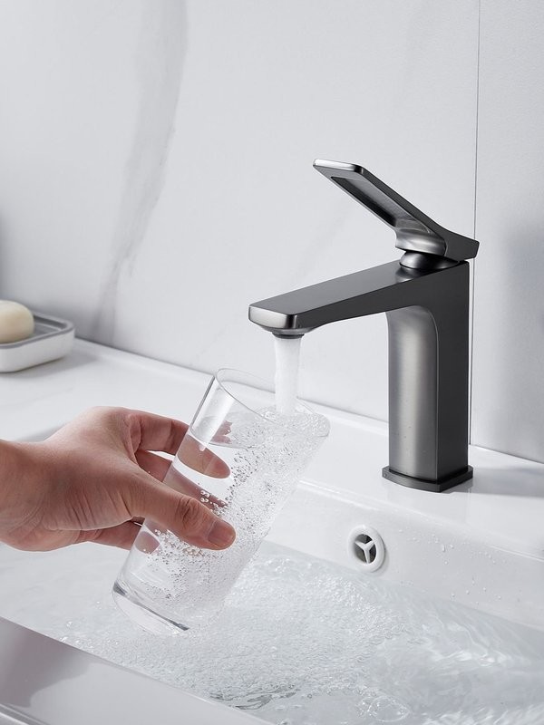 Смеситель для раковины Shevanik S4601T, оружейная сталь