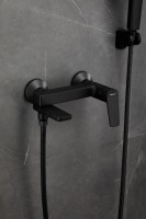 Смеситель для ванны с душем BELZ B715 B60715-7 черный