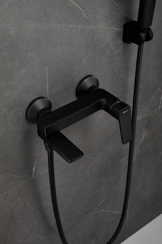Смеситель для ванны с душем BELZ B715 B60715-7 черный