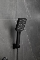 Смеситель для ванны с душем BELZ B715 B60715-7 черный