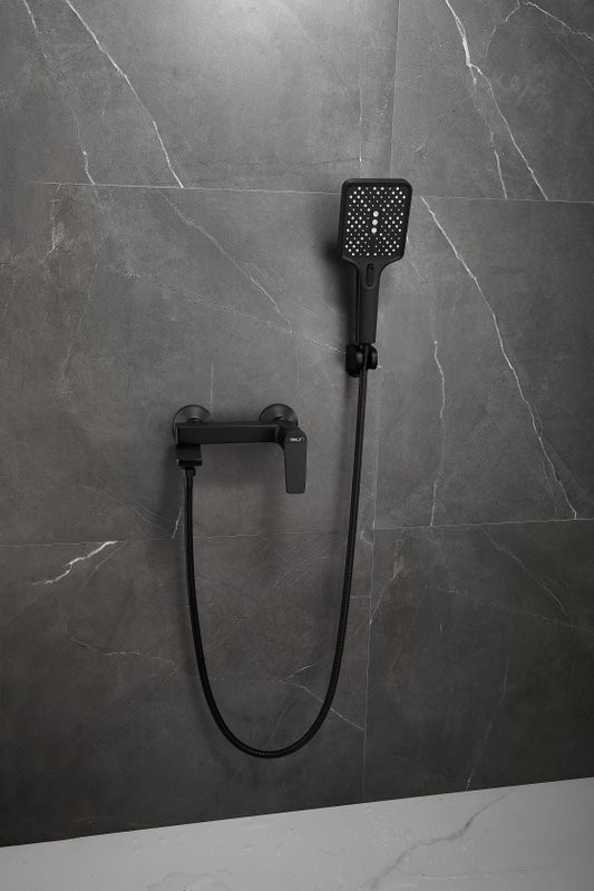 Смеситель для ванны с душем BELZ B715 B60715-7 черный