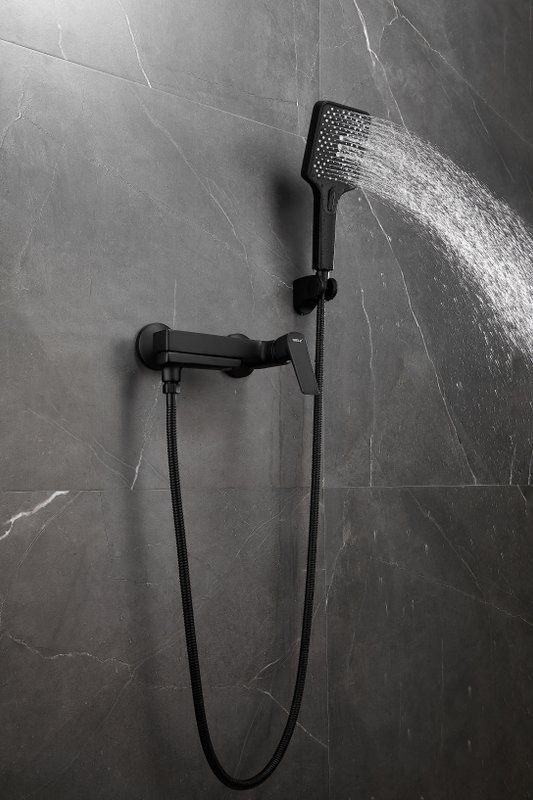 Смеситель для ванны с душем BELZ B715 B60715-7 черный