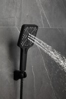 Смеситель для ванны с душем BELZ B715 B60715-7 черный