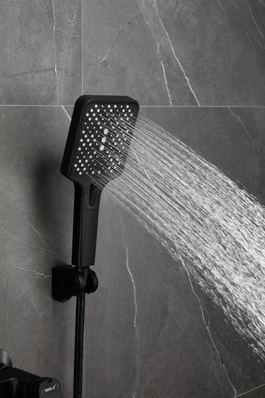 Смеситель для ванны с душем BELZ B715 B60715-7 черный