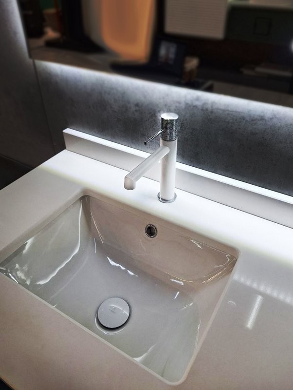 Смеситель для раковины AltroBagno Intento AltroBagnoIntento0132MW матовый белый