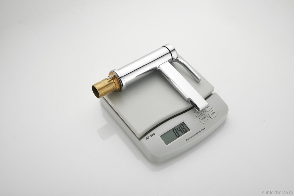 Смеситель для раковины BELZ B12612 хром