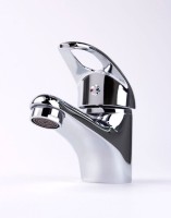 Смеситель для раковины Fashun A1003 хром Смеситель для раковины Fashun A1003 хром