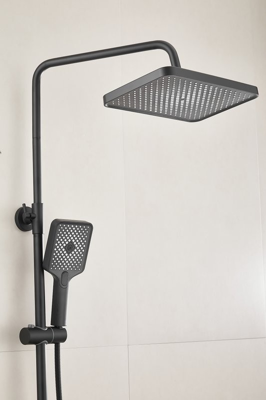 Душевая стойка BELZ B678 B24678-7 матовая черная