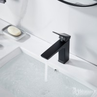 Смеситель для раковины Shevanik S4401H, черный Смеситель для раковины Shevanik S4401H, черный