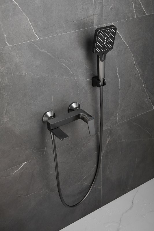 Смеситель для ванны с душем BELZ B715 B60715-3 оружейная сталь