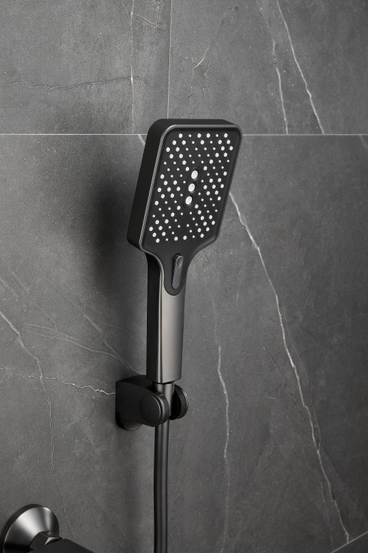 Смеситель для ванны с душем BELZ B715 B60715-3 оружейная сталь