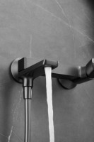 Смеситель для ванны с душем BELZ B715 B60715-3 оружейная сталь Смеситель для ванны с душем BELZ B715 B60715-3 оружейная сталь