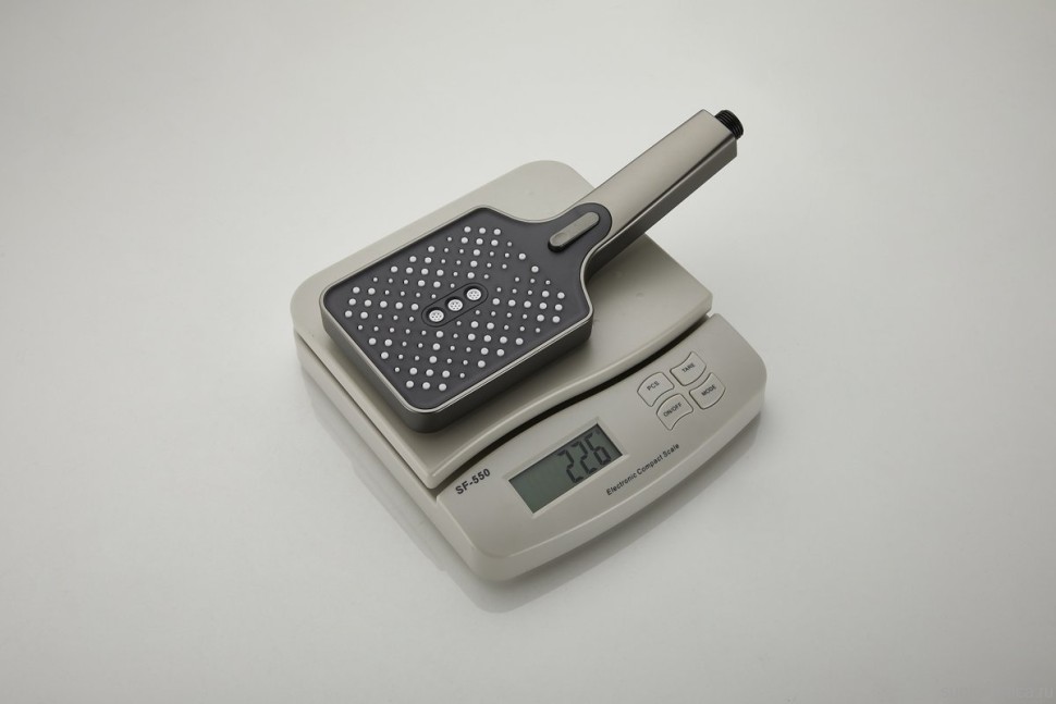 Смеситель для ванны с душем BELZ B715 B60715-3 оружейная сталь