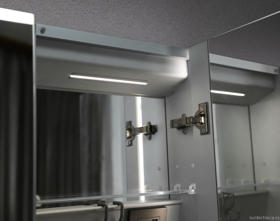 Зеркальный шкаф Esbano ES-3812D 120х70см для ванной с инфракрасным выключателем, с подогревом большой дверки, с крючком для фена, с LED-подсветкой корпуса и внутренней подсветкой двух отделов